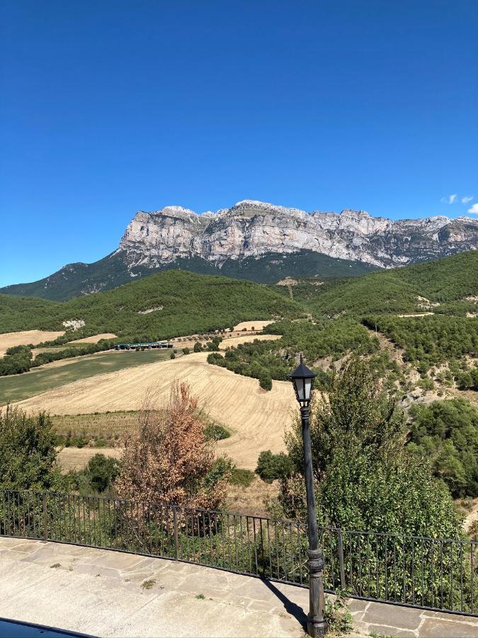 Vistas A La Montana En Un Pueblo Con Encanto. Эль-Пуэйо-де-Арагуас Экстерьер фото